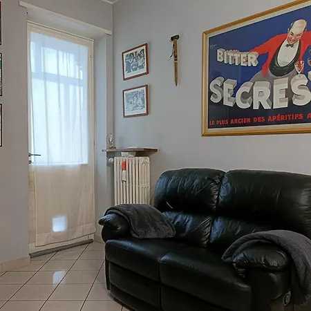 Lello's House